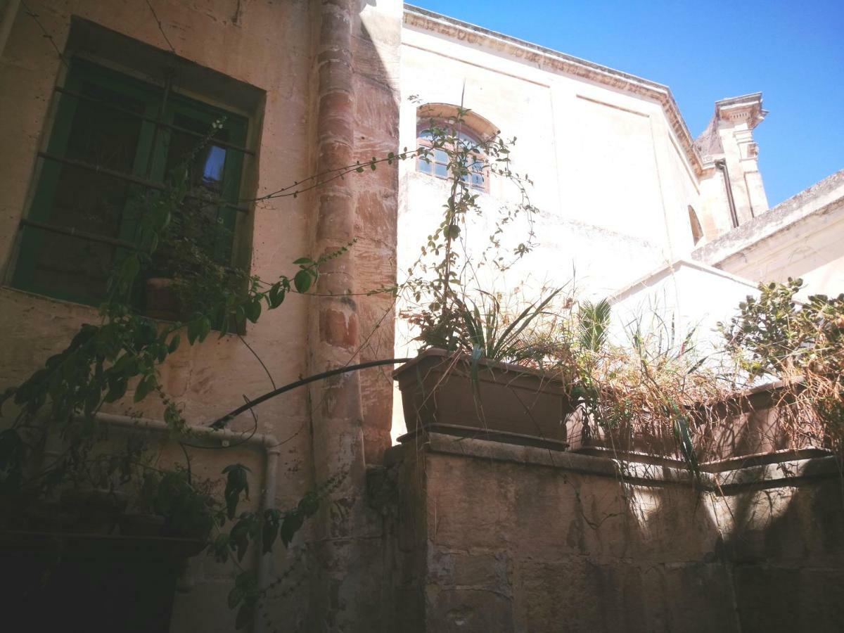 La Cartapesta Villa Lecce Exteriör bild